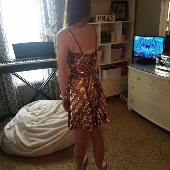 Gold Sherri Hill Homecoming Formal Dress, Size 0 - Picture 2 of 2